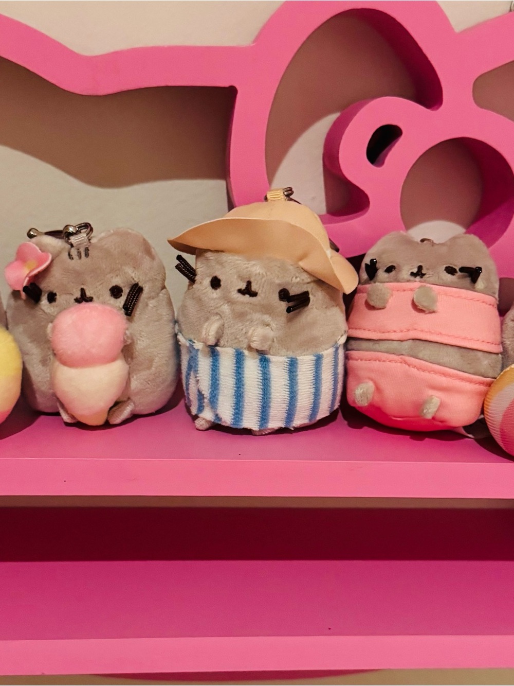 New Pusheen Series 26 Bundle of 5: Drink, Ice Cream, Towel, Bikini & Beach Ball